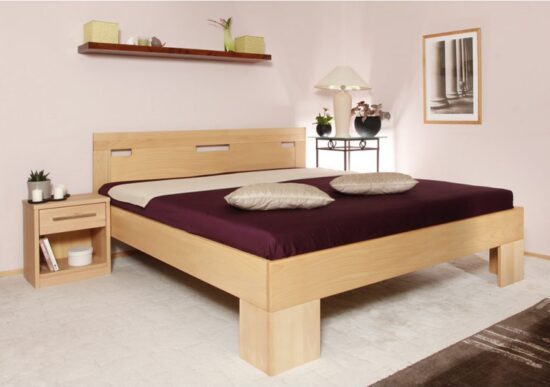 Masivní postel s úložným prostorem varezza 6a