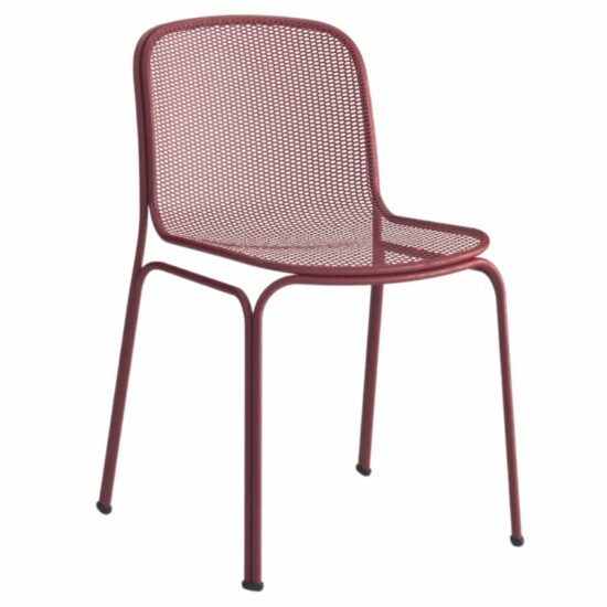 Tmavě červená kovová zahradní židle