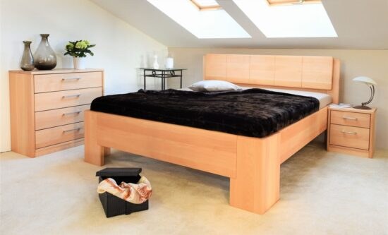 Masivní postel s úložným prostorem manhattan