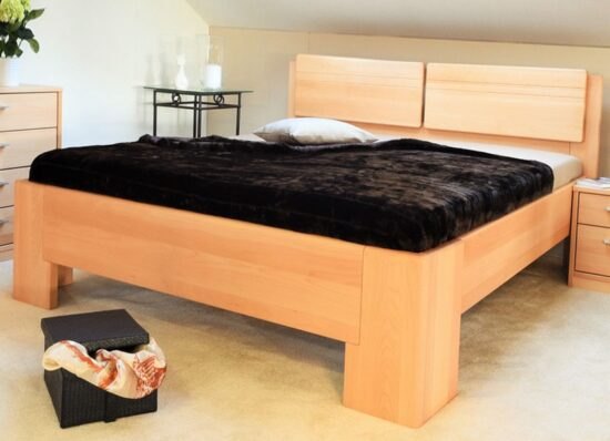 Masivní postel s úložným prostorem manhattan 2
