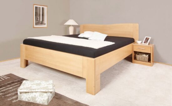 Masivní postel s úložným prostorem k-design 1