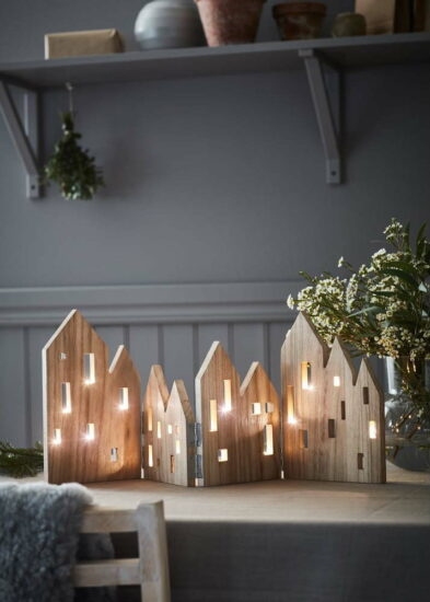 Dřevěná vánoční světelná dekorace Markslöjd