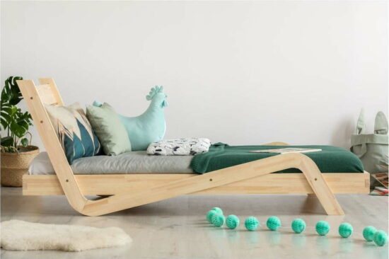 Dětská postel z borovicového dřeva Adeko