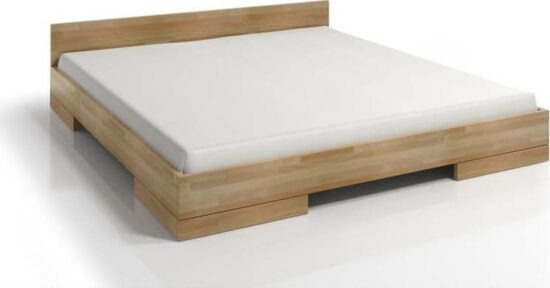Dvoulůžková postel z bukového dřeva