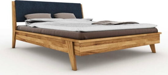 Dvoulůžková postel z dubového dřeva 160x200 cm